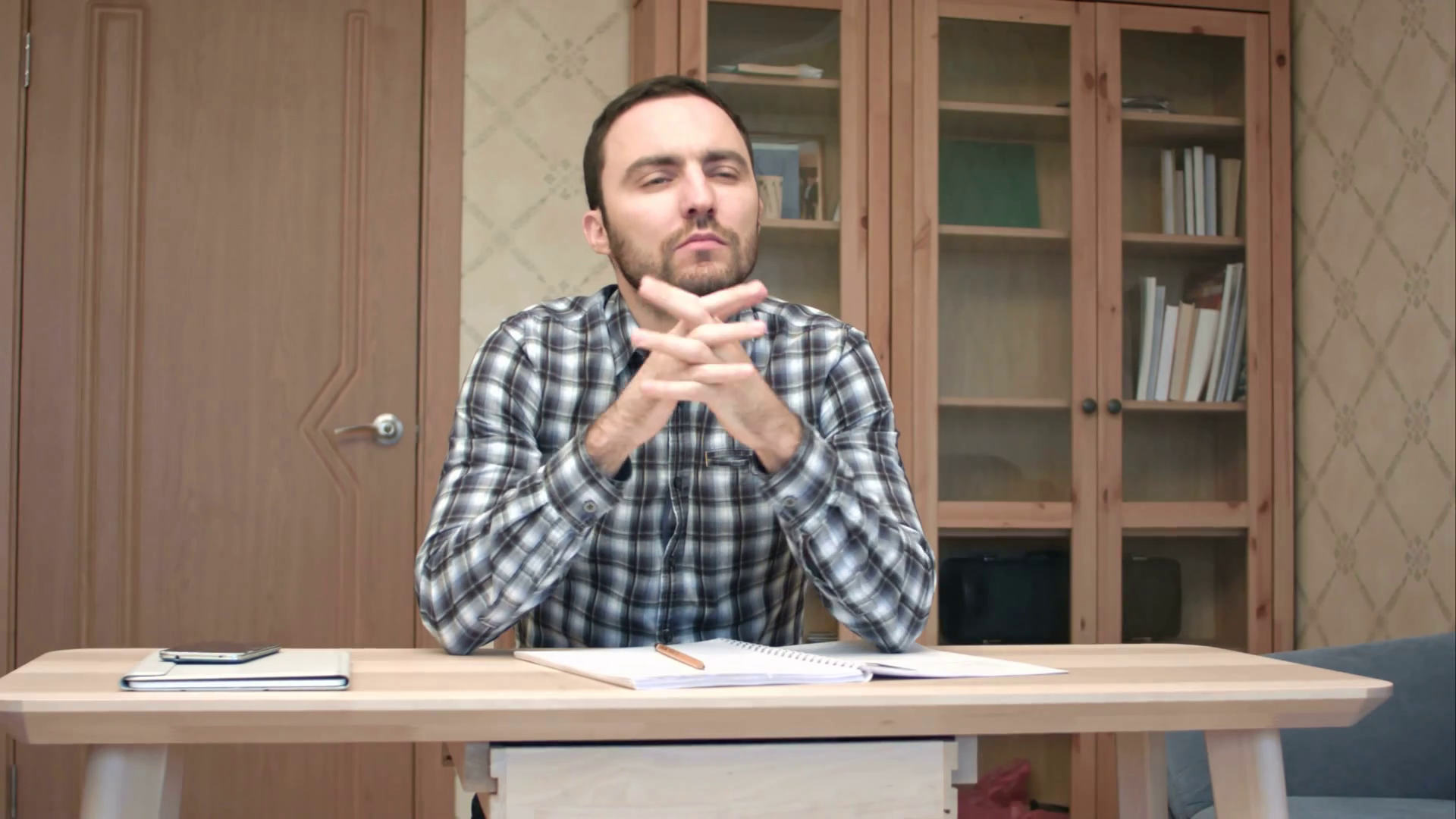 How to write a critical thinking essay image