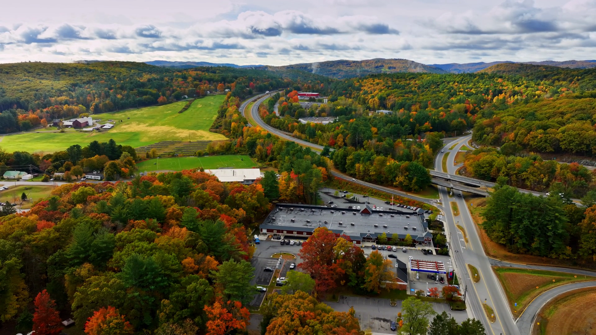 39 Majestic Lane, Clayton, NC 27520, MLS #10127699 - Howard Hanna Allen  Tate Real Estate, image size:1920x1080