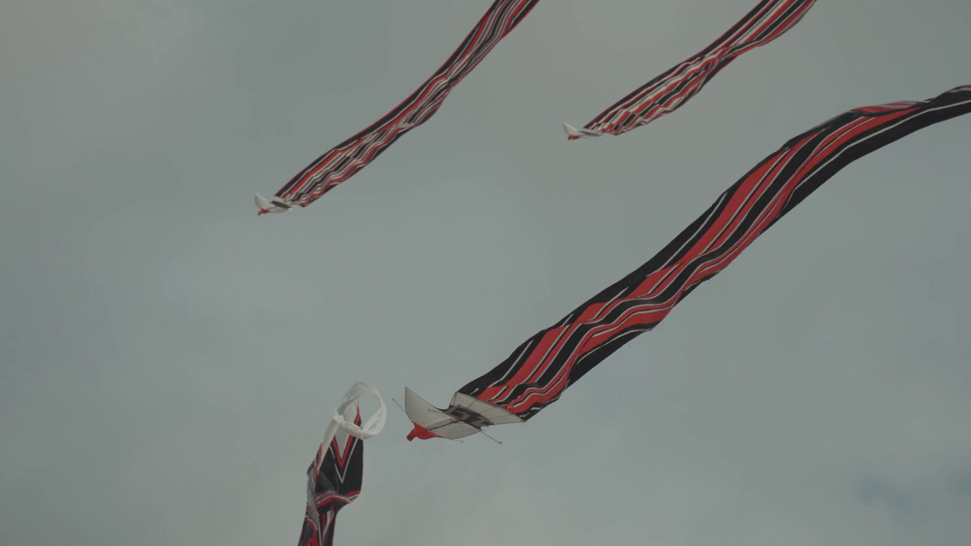 Balinese Traditional Kites JANGGAN (Red White Black Long Tail Bird