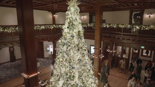Elegant Christmas Tree Decor in Hotel Del Coronado Lobby