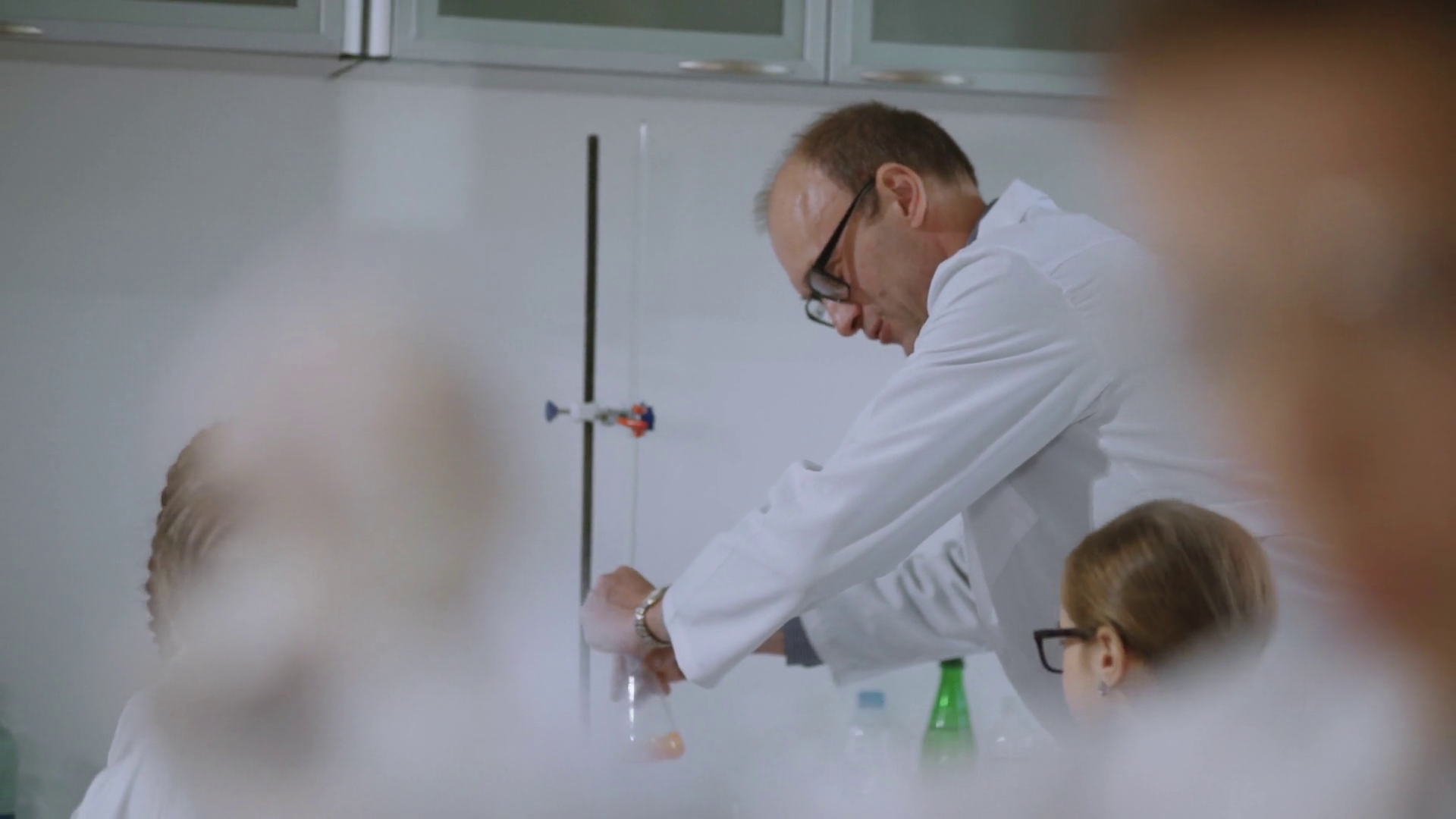 A Teacher Demonstrates Chemistry Experiment Stock Footage SBV-351988292 ...