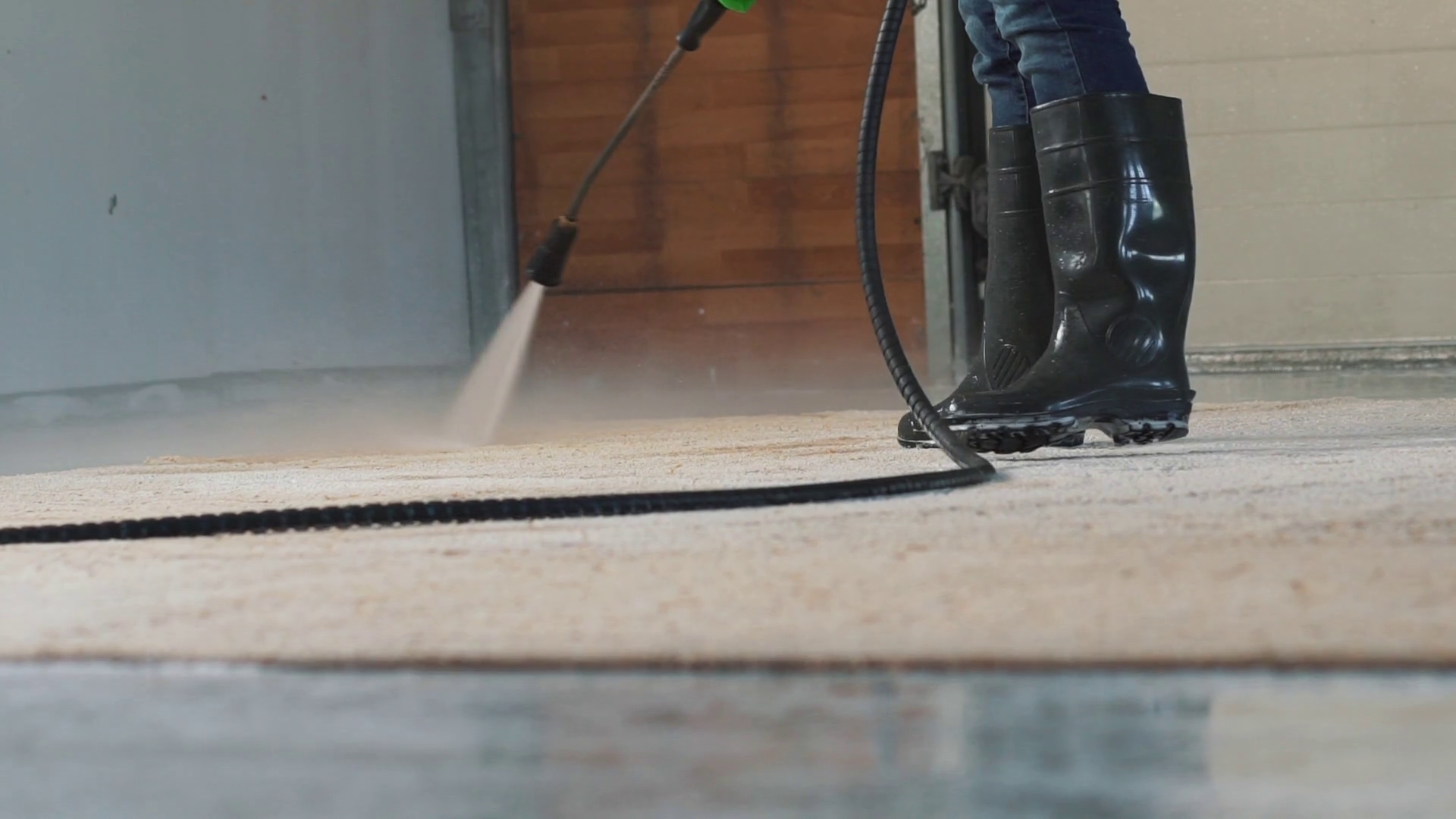 Carpet cleaning with high pressure washing. Stock Video Footage 0026