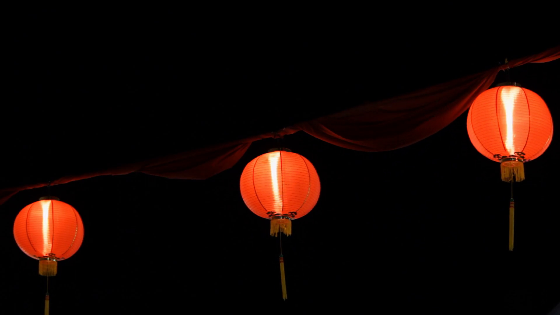 WS LA Chinese lanterns illuminated at night / Chinatown, Singapore