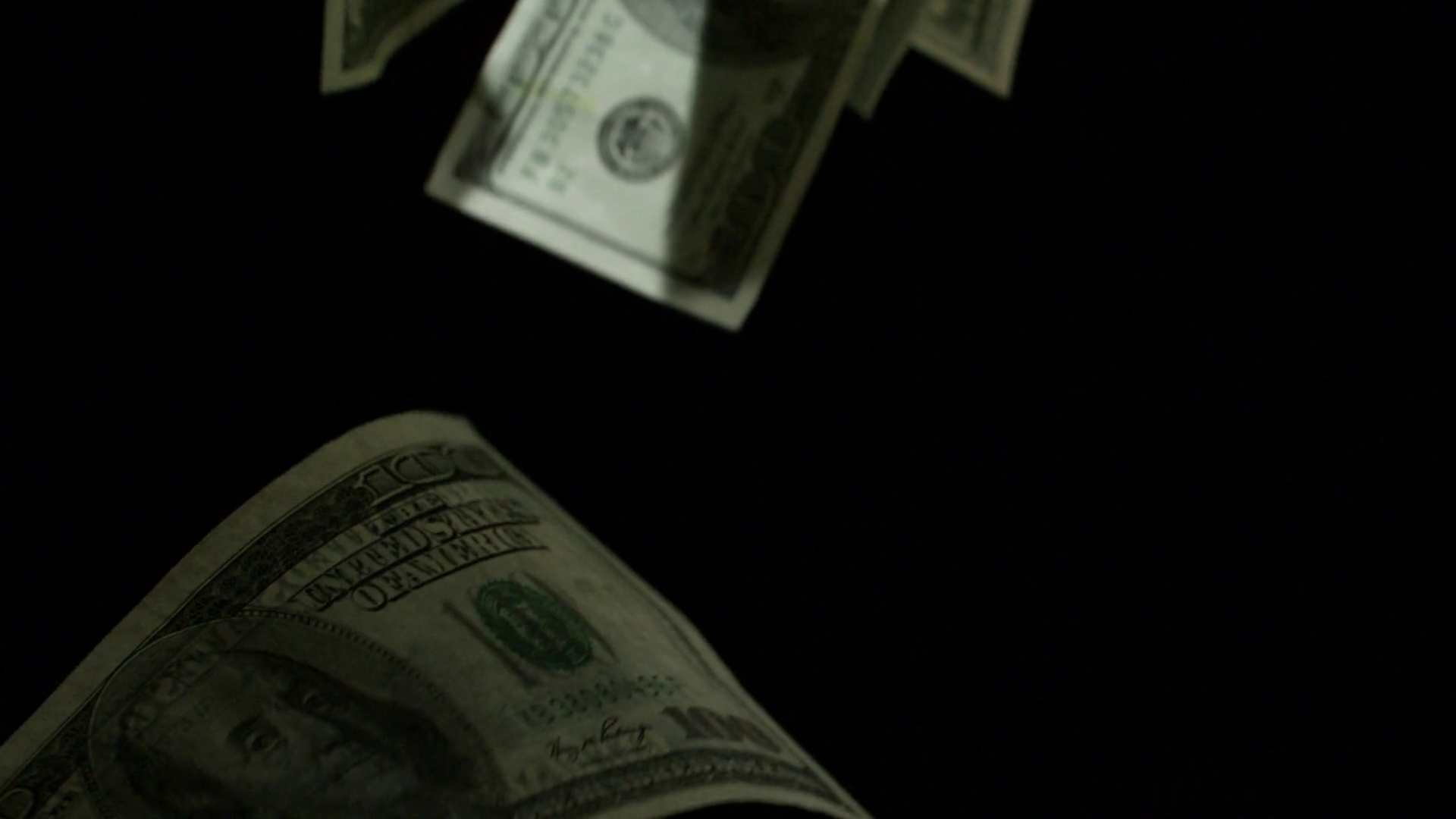 Money slowed down. Play with fire sam tinnesz feat yacht money скрин. Money long обложка. Фото как падают 100 долларов. Lisa money надпись в клипе.