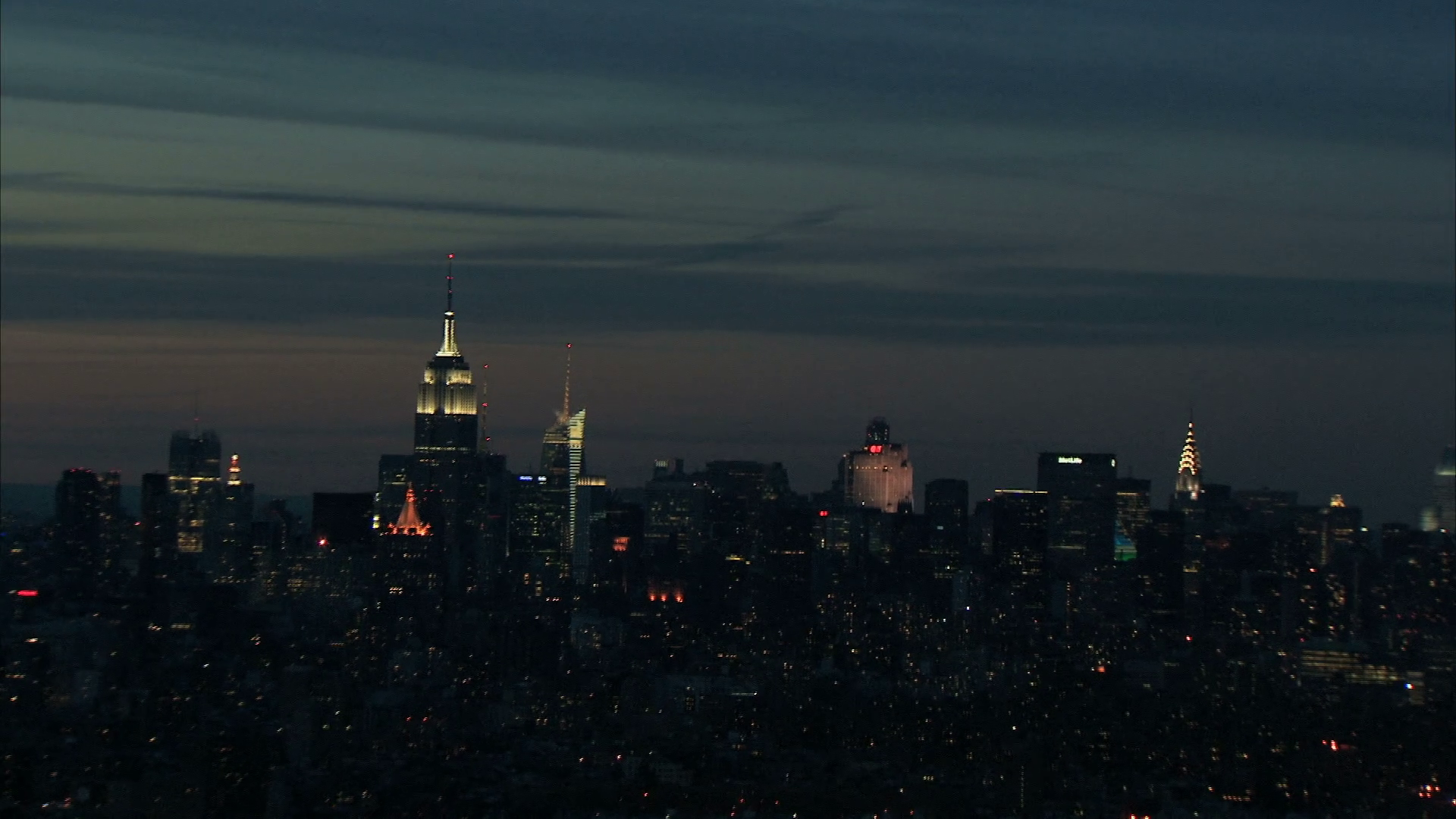 Zoom In Aerial Empire State Building Tower Stock Video Footage 0015