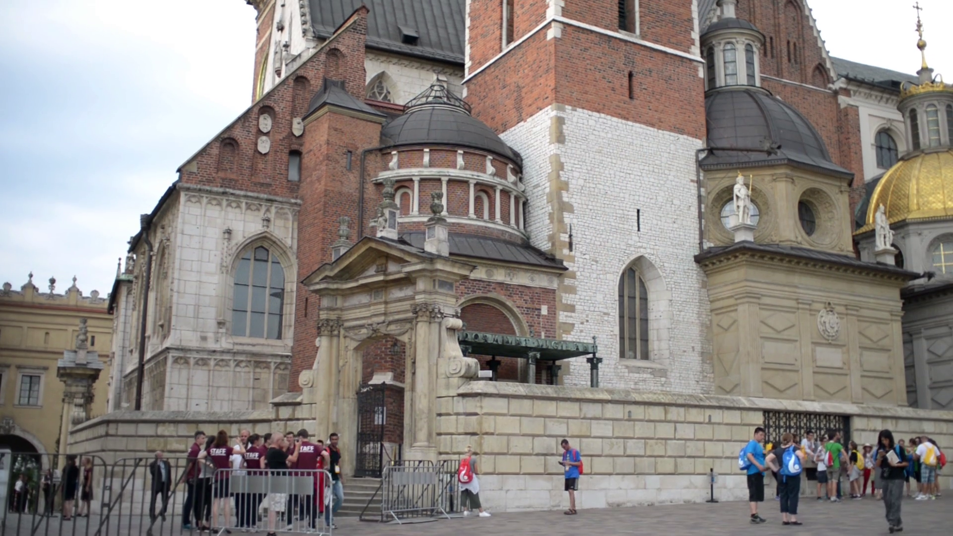 Gothic Wawel Royal Castle, Wawel Cathedral, Wawel Hill In Krakow