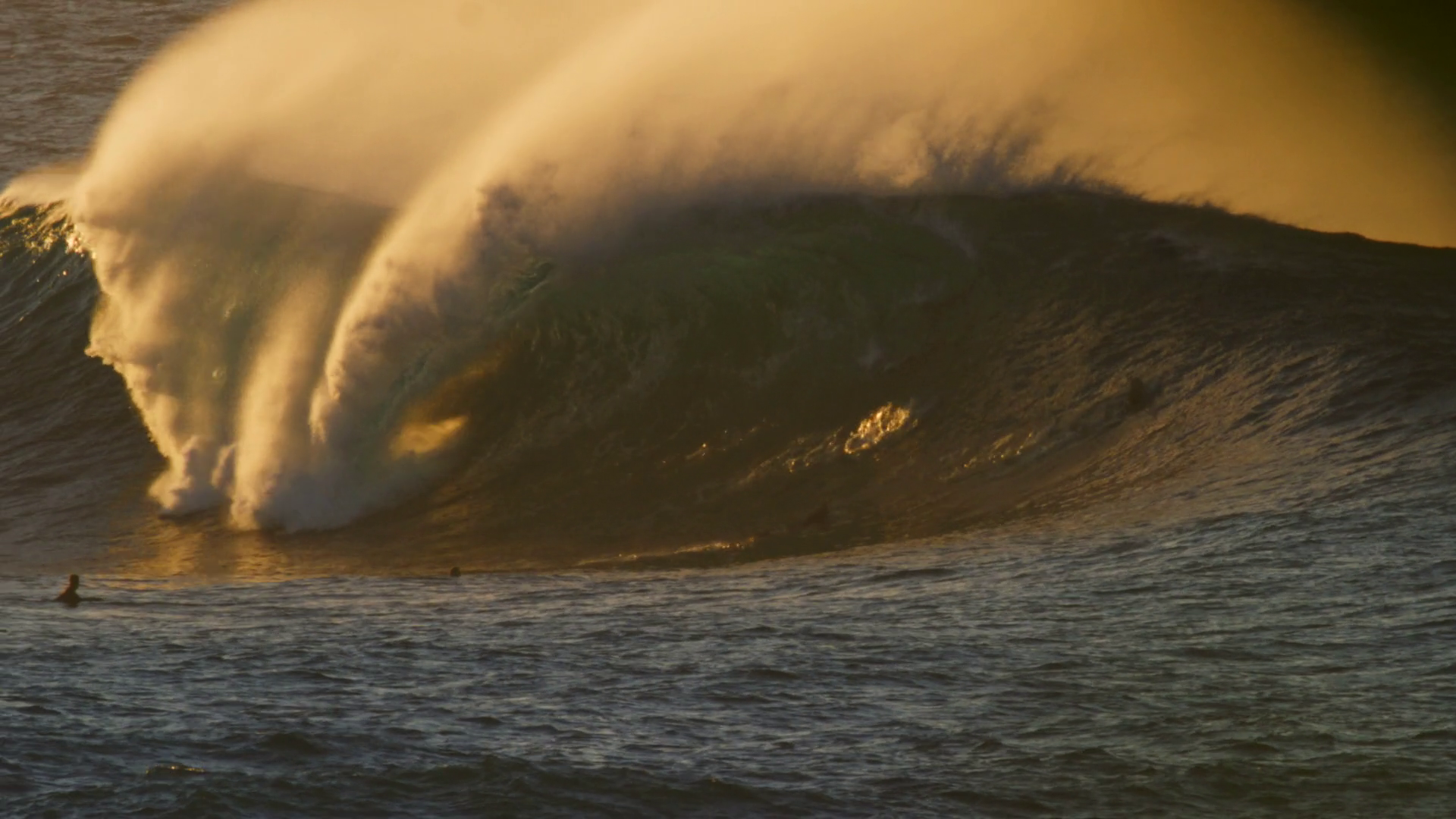 A Towering Wave Crashes Sunlight Highlights Stock Footage SBV-351695913 ...