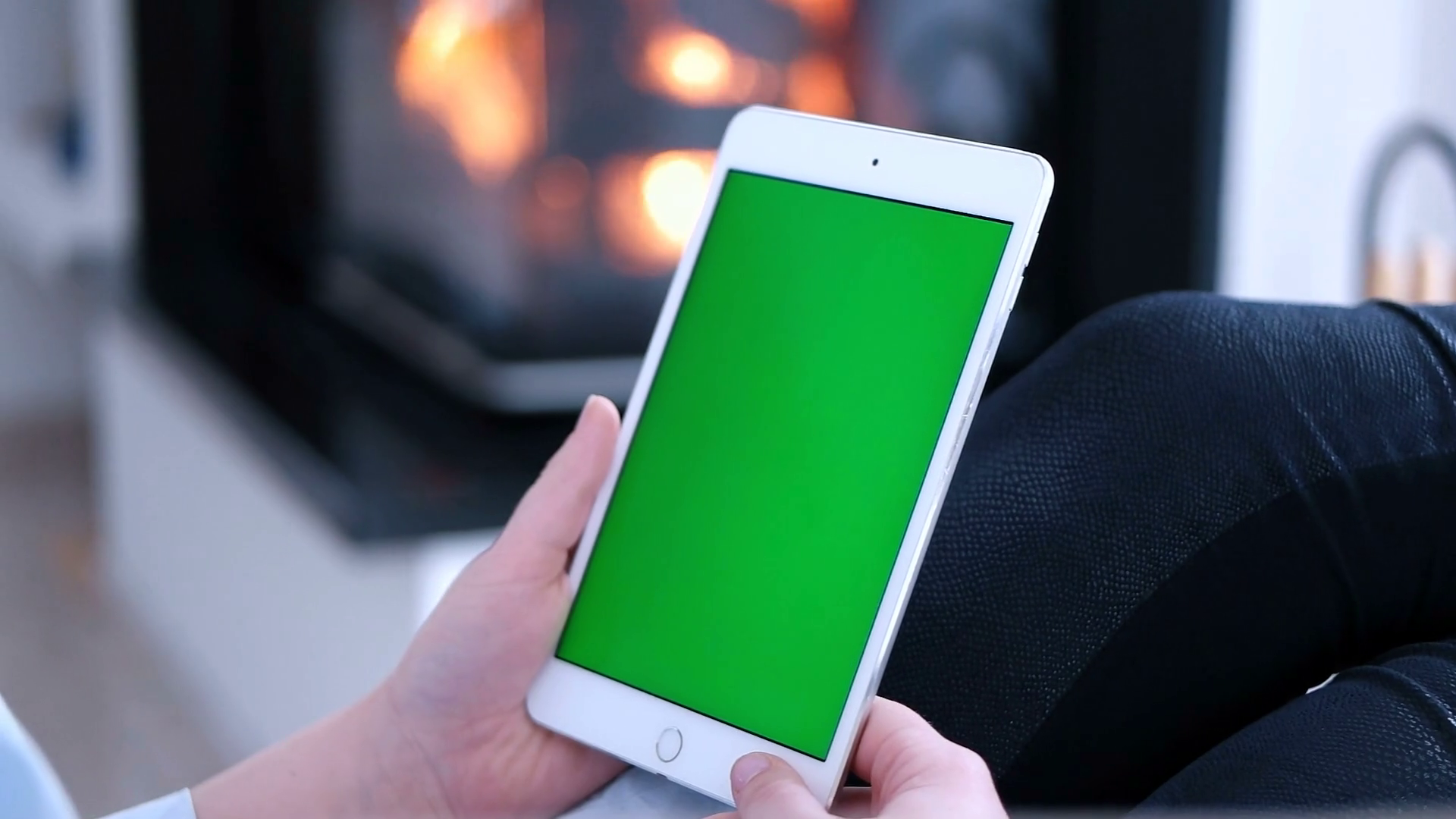 Woman using green screen tablet computer at modern villa Stock Video