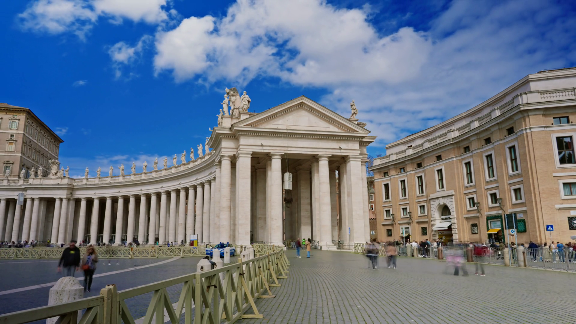 Rome Italy 29 04 2025: Vatican At St Peter Stock Footage SBV-352202116 ...
