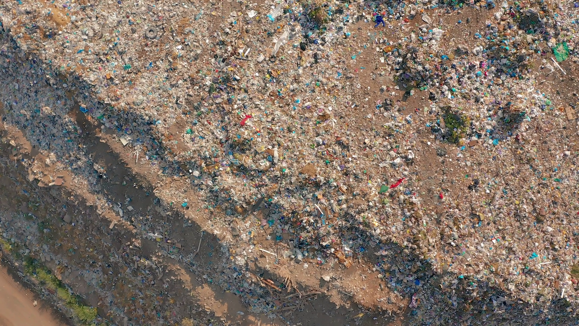The huge garbage dump, the ecological disaster of our Stock