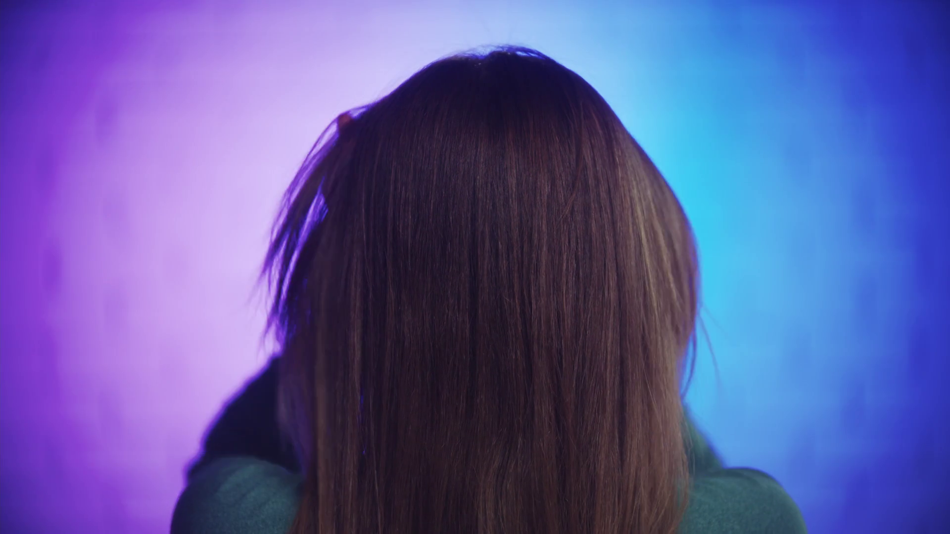 young-woman-putting-hair-in-ponytail-sports-stock-footage-sbv-346739004