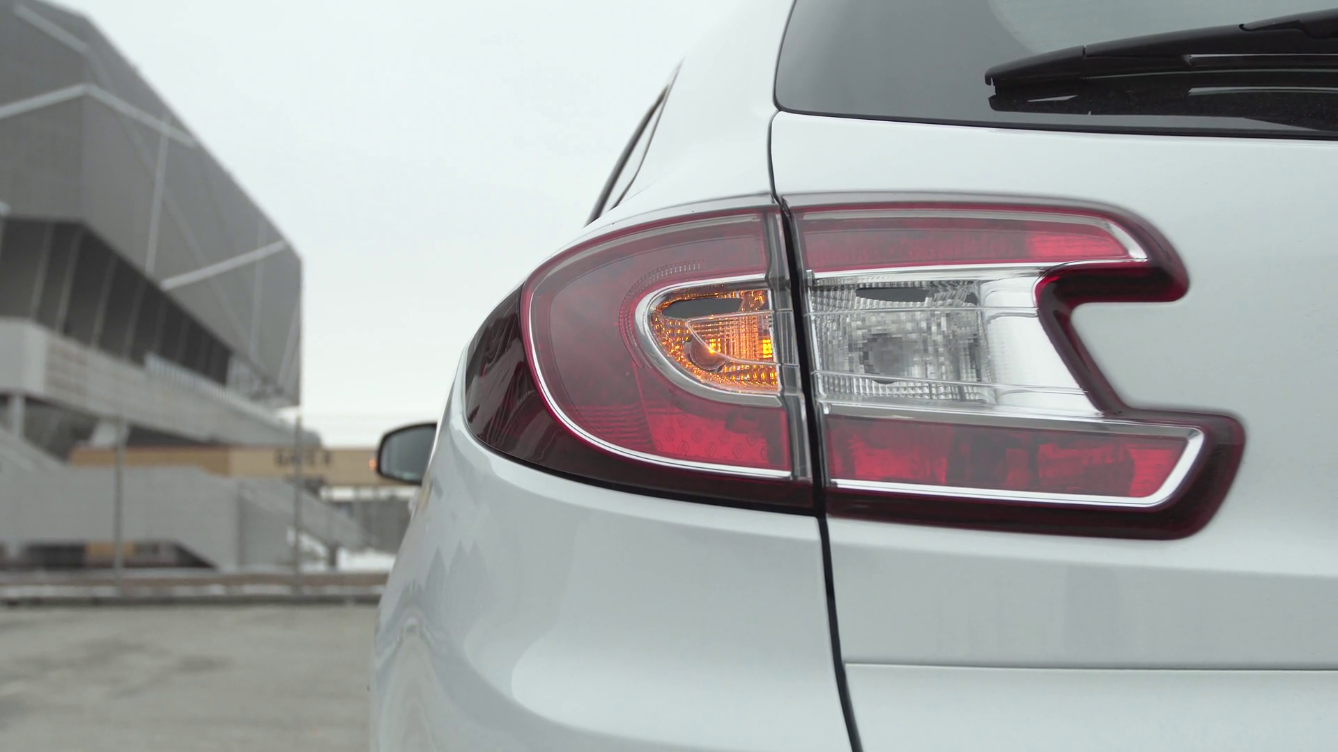 Car flashing light with blinking indicator Stock Video Footage