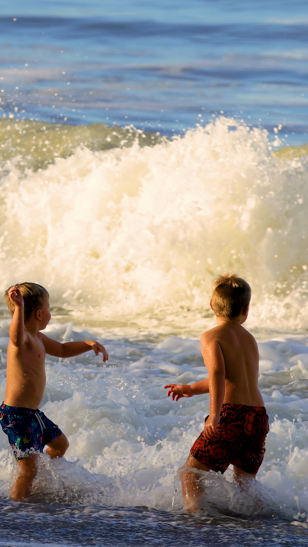 Children Playing In Waves At Coffs Harbour Stock Footage SBV-353153772 ...