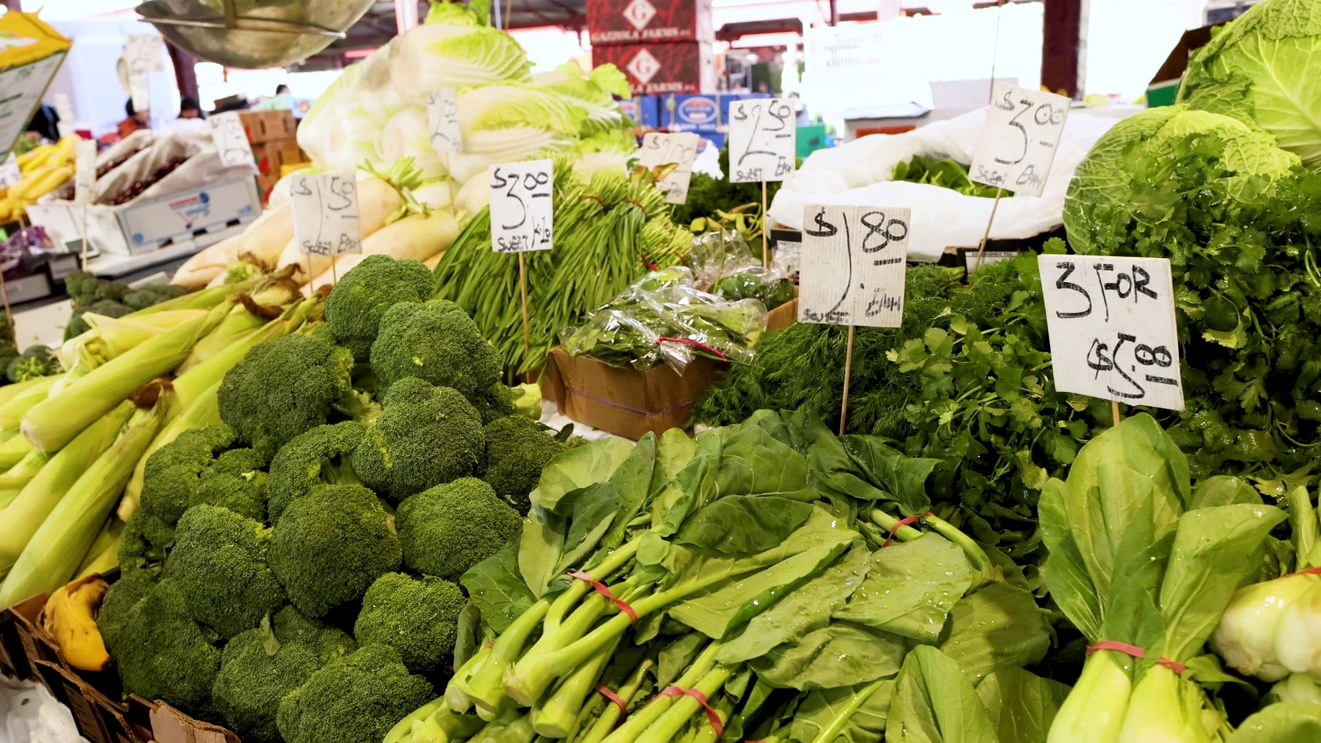 Vegetable Stall At Queen Victoria Market Stock Footage SBV-352975384 ...