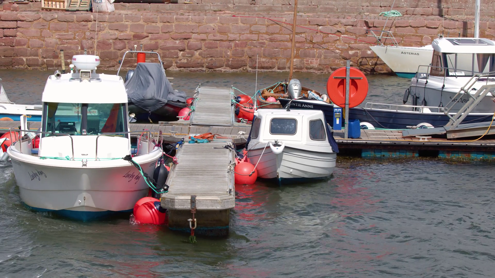 Small Boats Rocking At Cromarty Marina Stock Footage SBV-352913462 ...