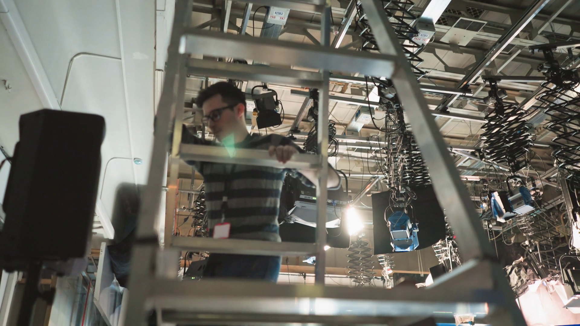 Worker Climbing Aluminum Ladder In Tv Stock Footage SBV-352487132 ...