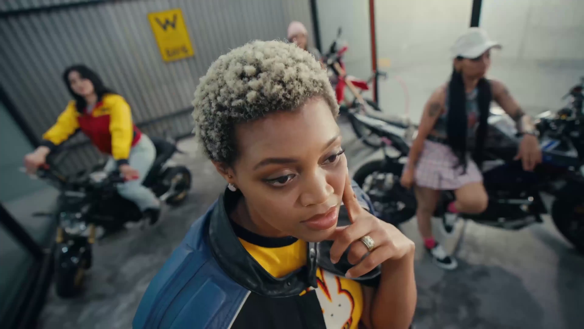 Premiere Pro Template: Vhs Vintage Old Film Dust & Noise Overlays SBV ...