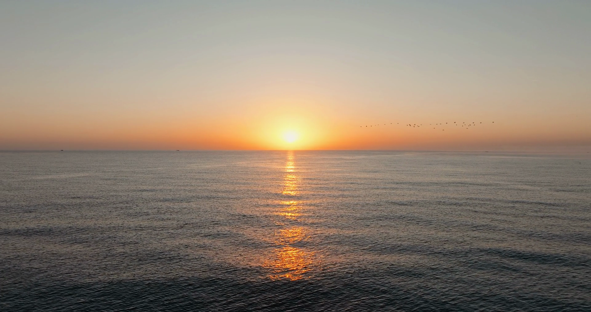 Sunrise Begins Sun Peeks Over Horizon Stock Footage SBV-351887048 ...