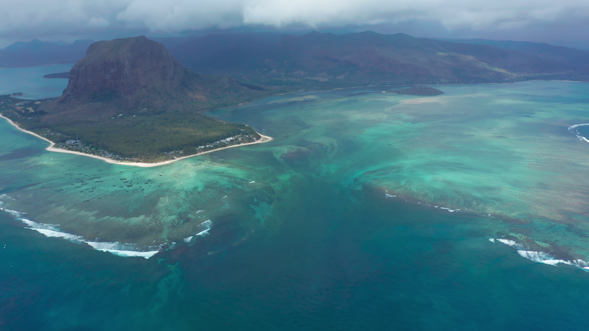 Mauritius Island Waves In Indian Ocean Stock Footage SBV-352580151 ...