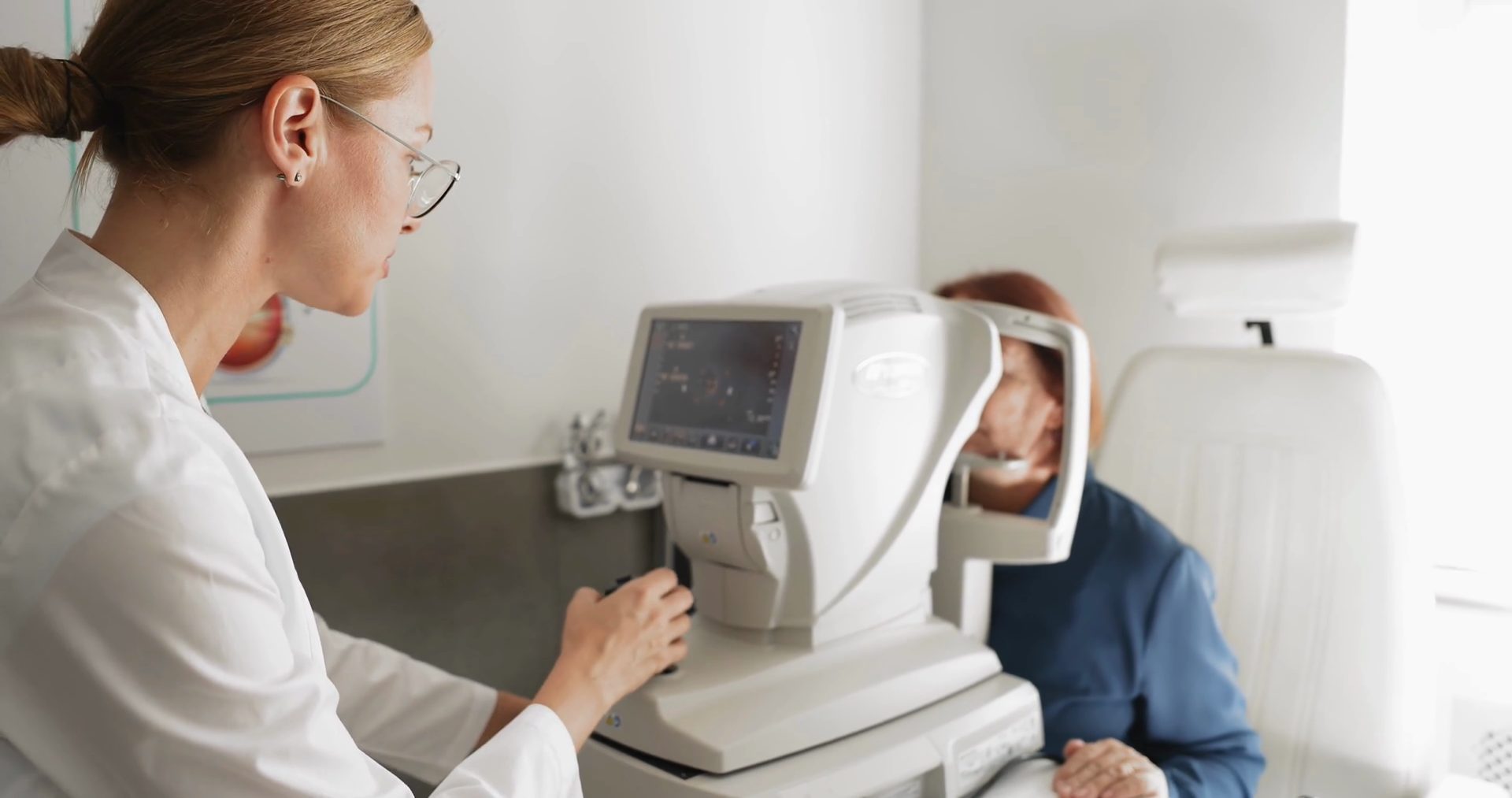 Optometrist Operating Autorefractor Machine Stock Footage SBV-353252343 ...