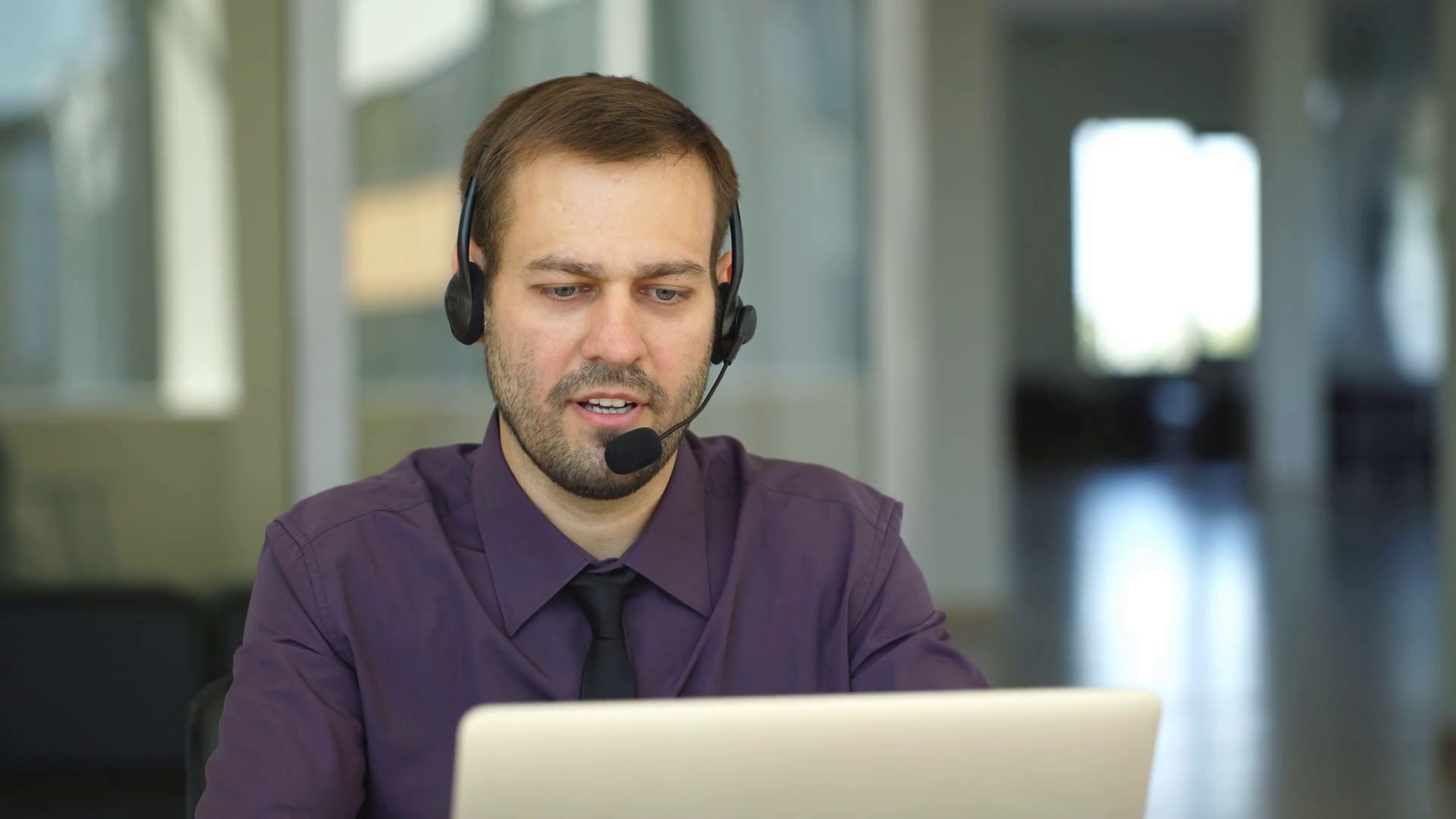 call center agent speaking with costumer Stock Video Footage 0007 SBV