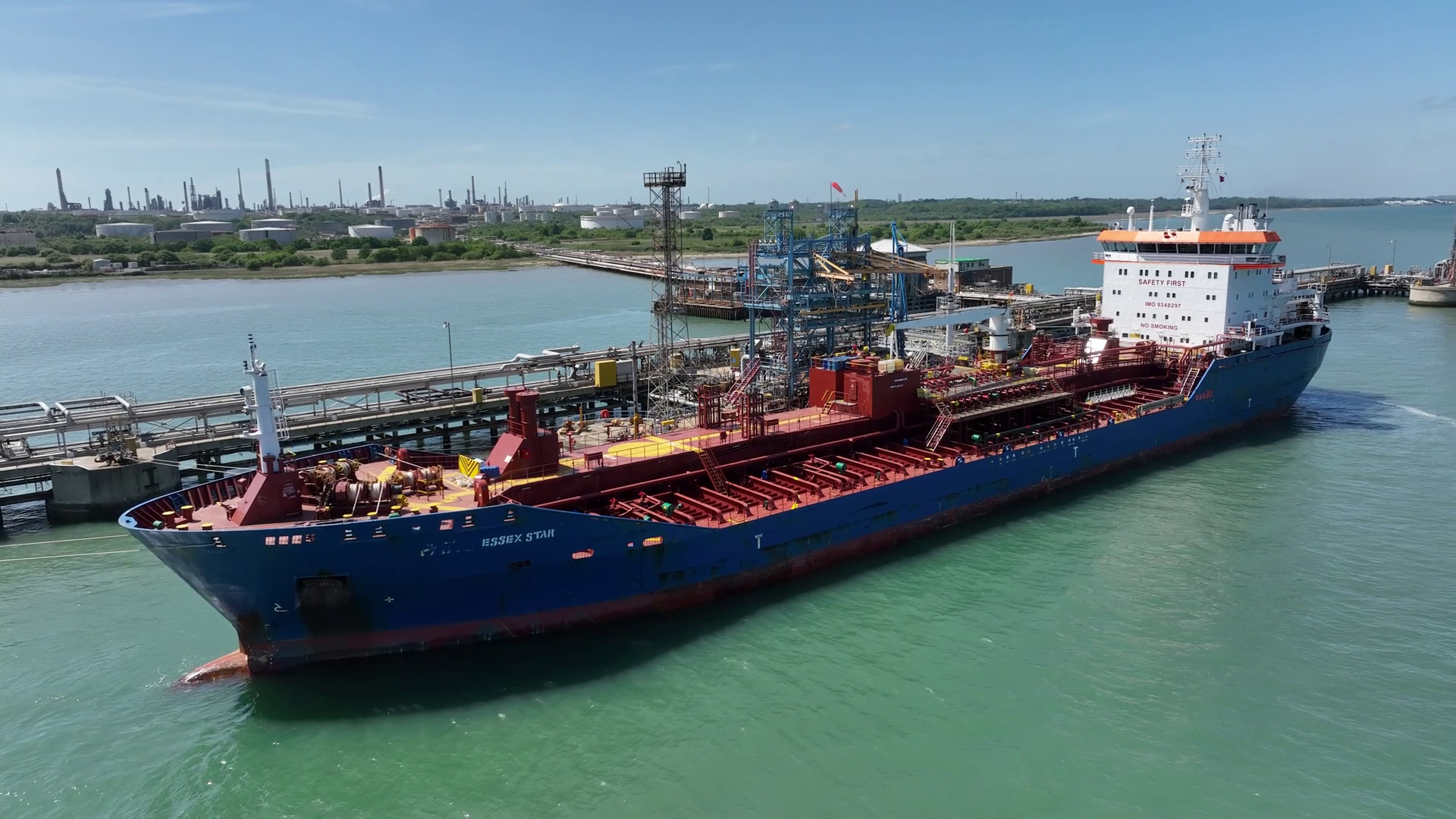 Fuel Tanker Vessel Offloading Petroleum Stock Footage SBV-348375131 ...