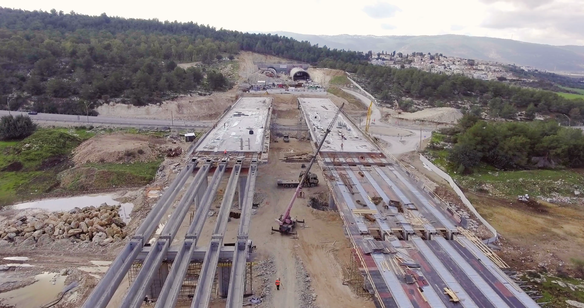 Large scale tunnel and bridge construction project construction essay picture