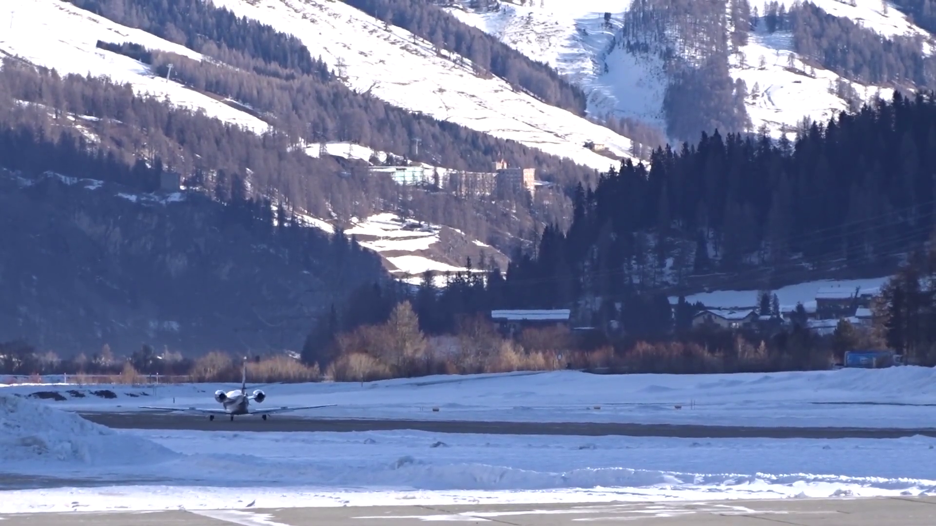Business Jet Rolling Runway Taxiway Snow Stock Footage SBV-352761437 ...