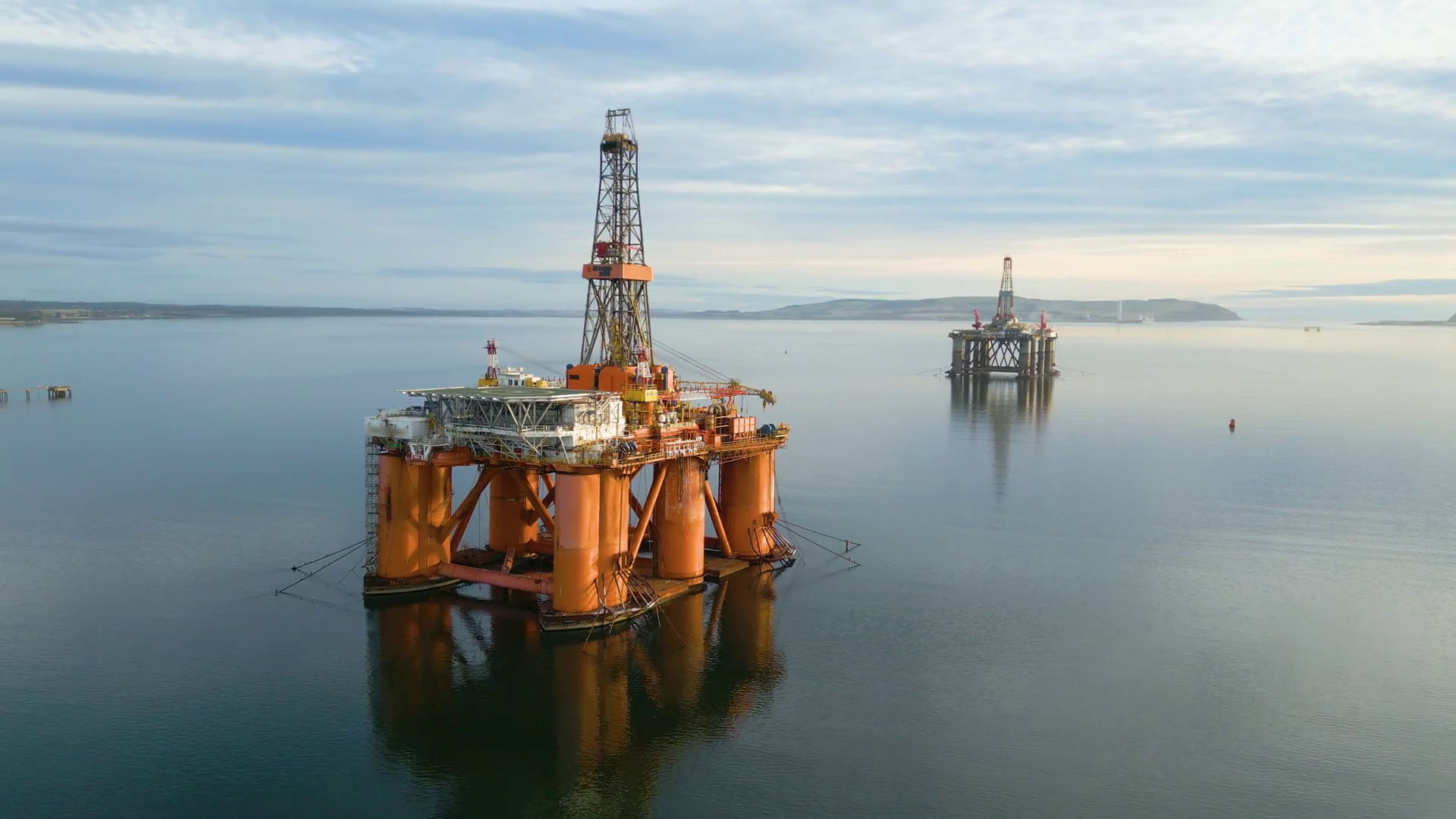 Oil Rigs Drilling Platforms Parked Estuary Stock Footage SBV-352480182 ...