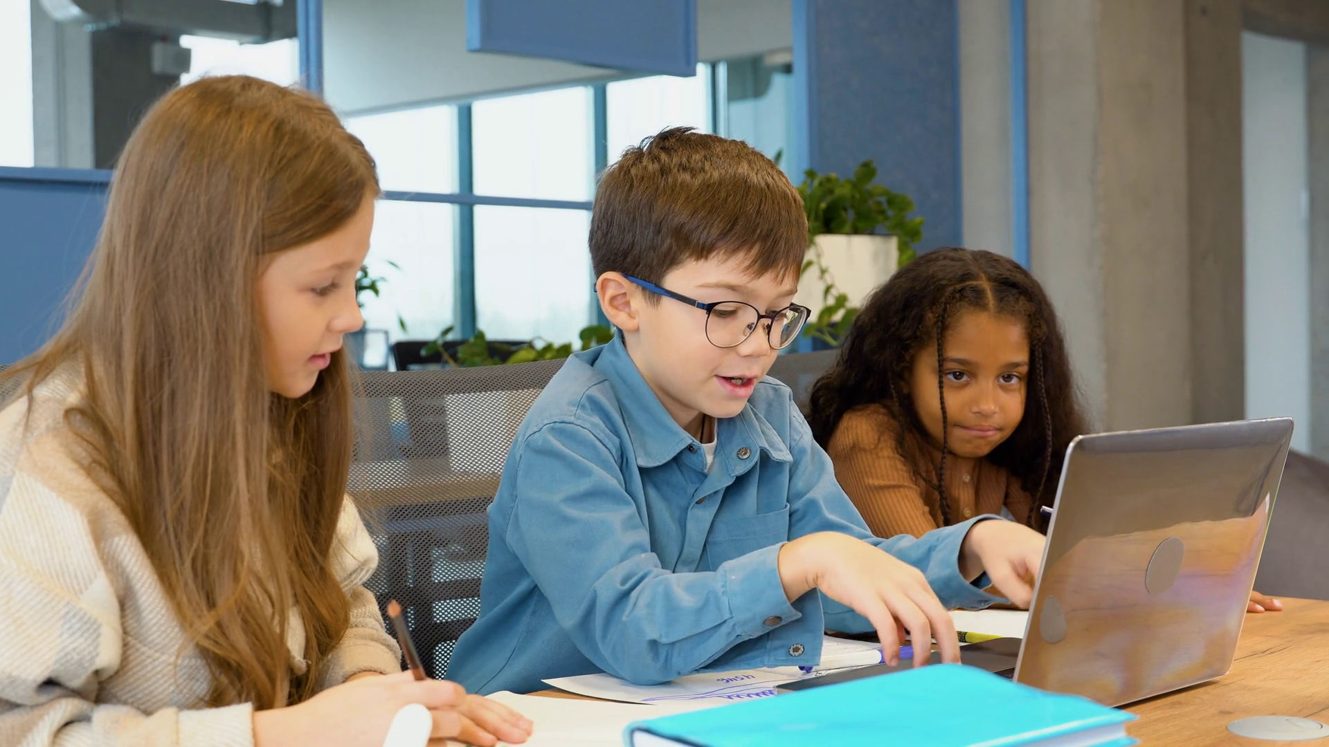 Group Of Elementary School Children Working Stock Footage SBV-352862214 ...