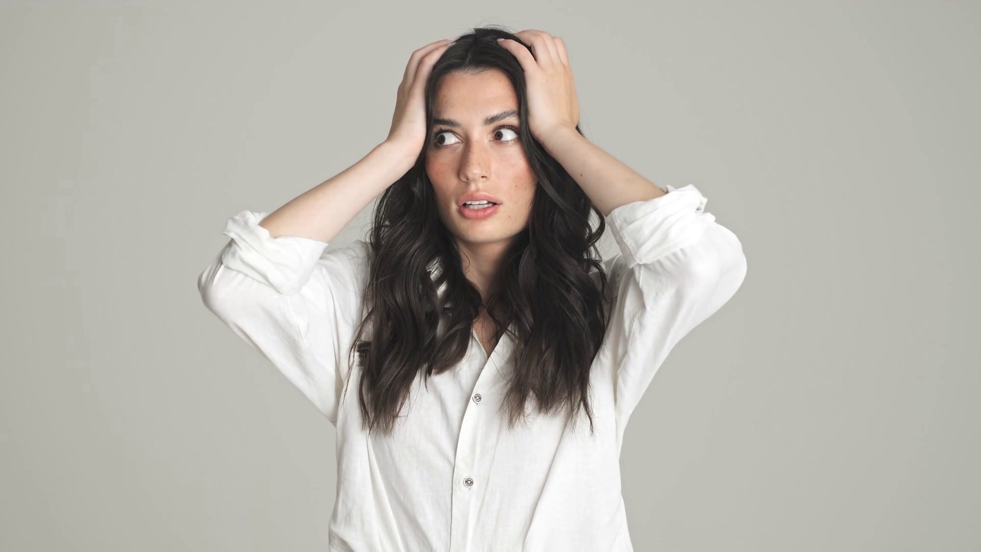A Shocked Young Woman Is Grabbing Head Stock Footage SBV-352678349 ...