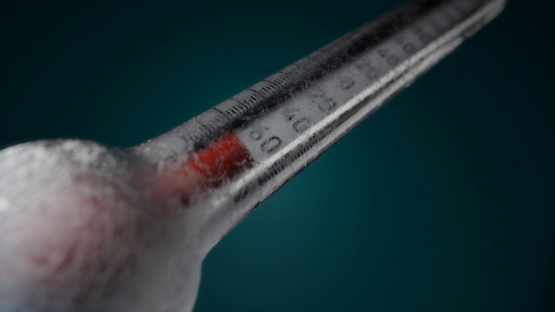 3D thermometer showing a drop in temperature and freezing Motion