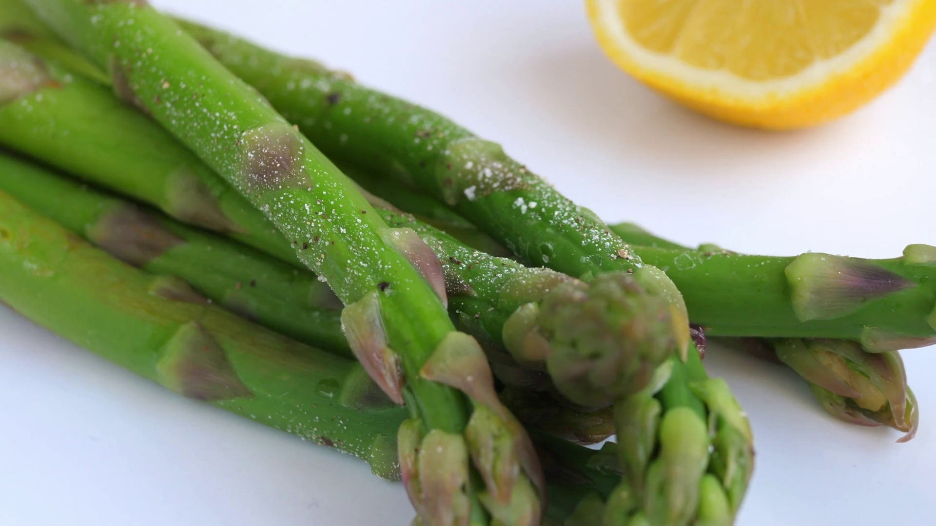 Processing of asparagus picture